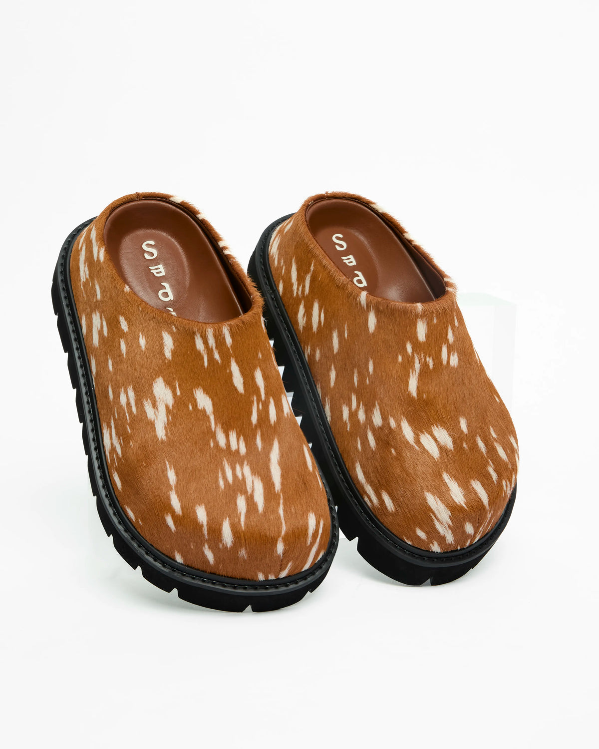 ROAM TAN PONY