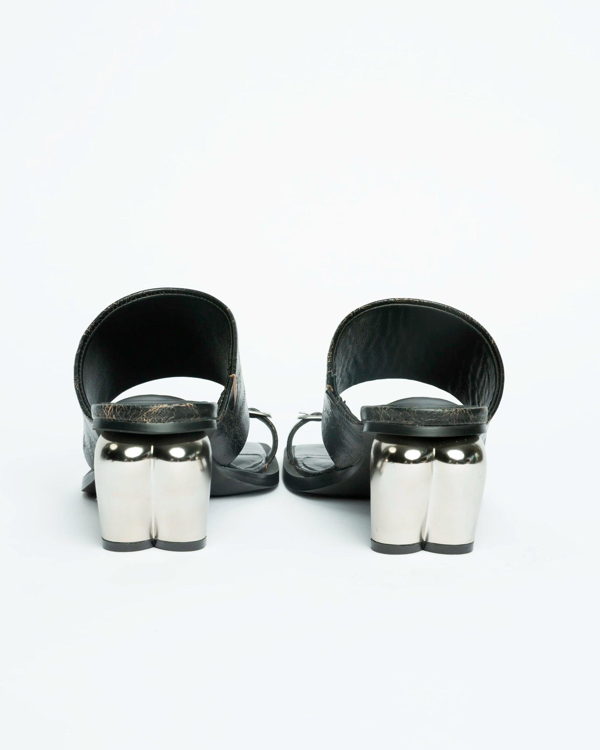 SIA BLACK DISTRESSED