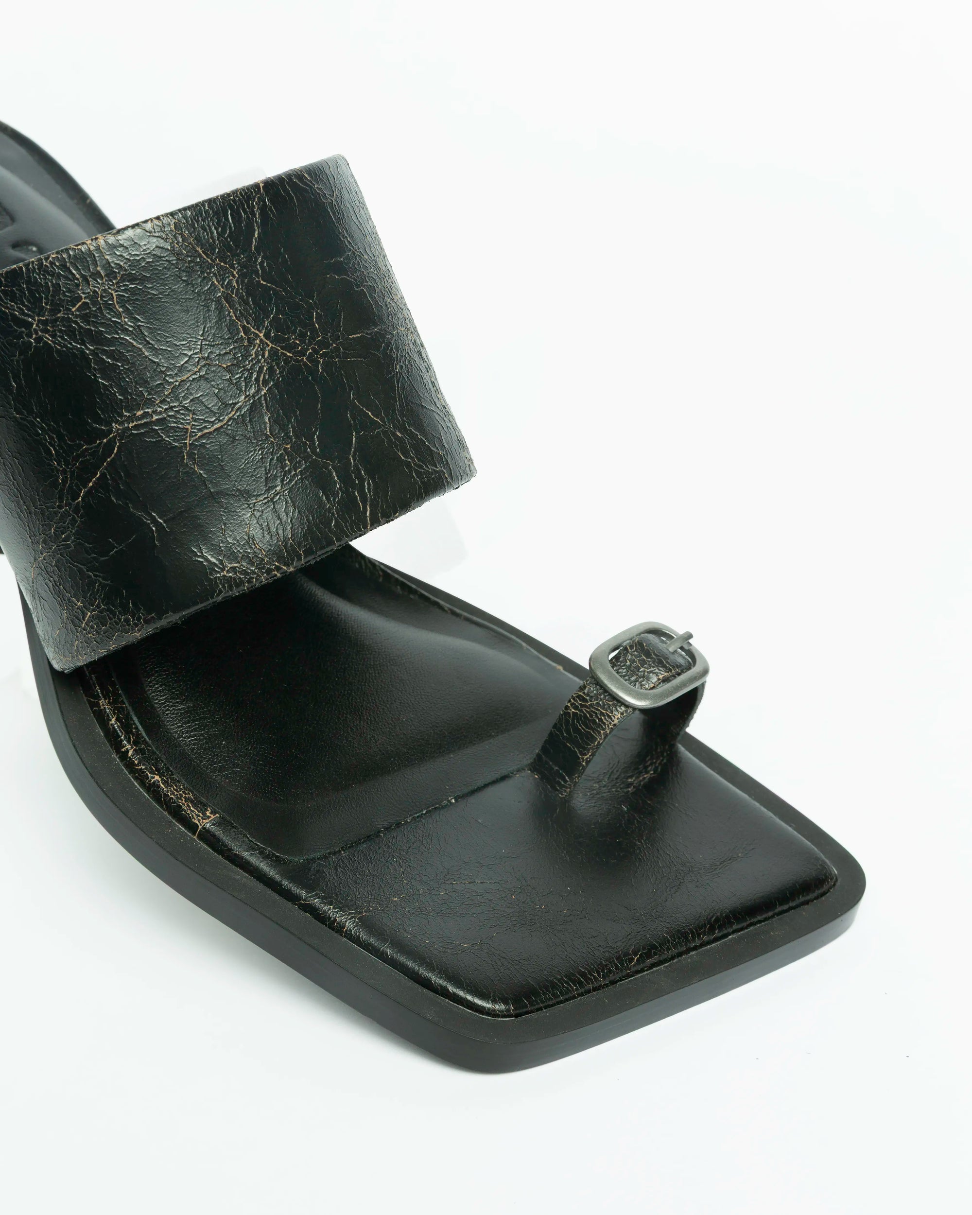 SIA BLACK DISTRESSED