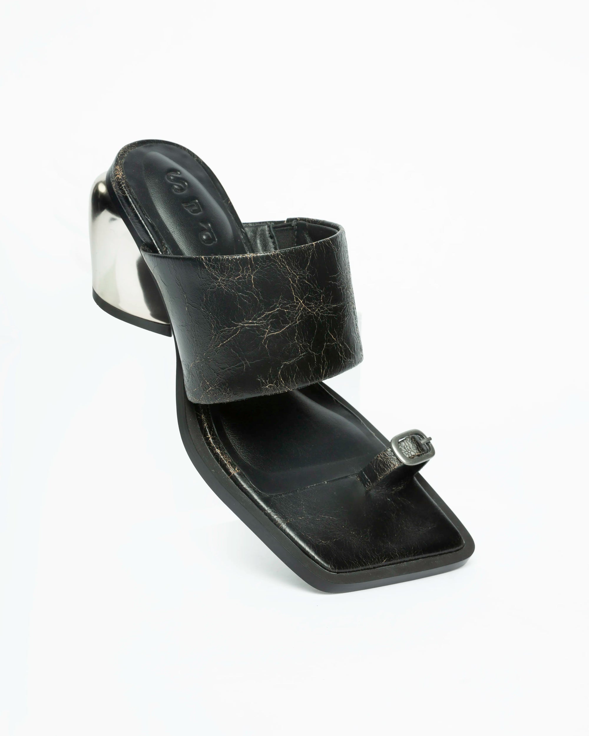 SIA BLACK DISTRESSED