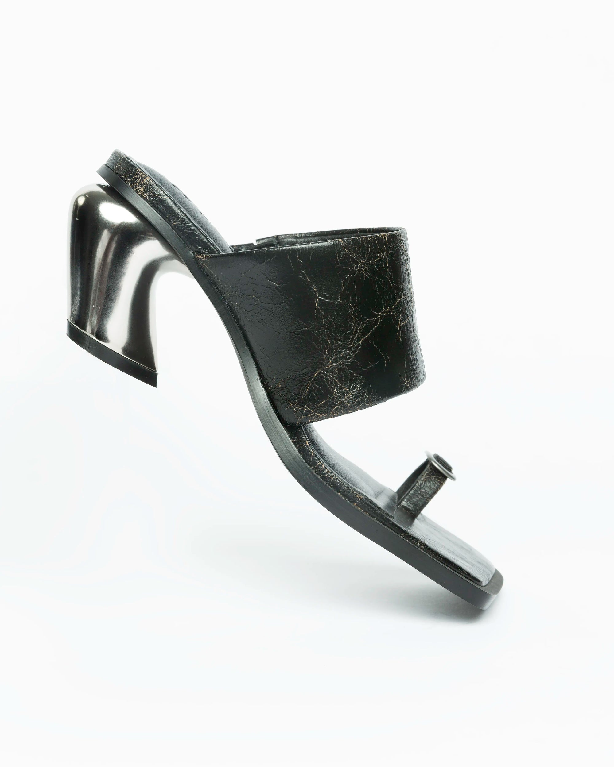 SIA BLACK DISTRESSED