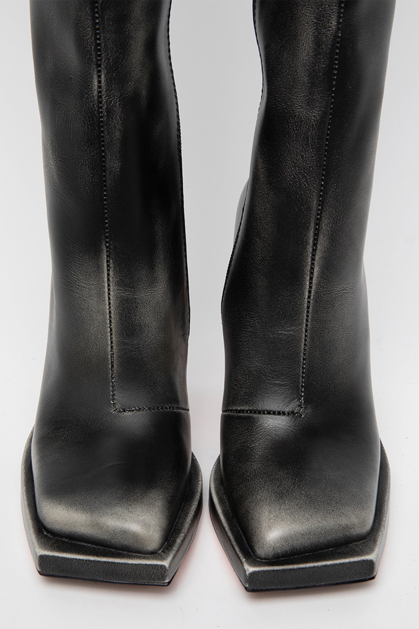 HAN BURNISHED BLACK