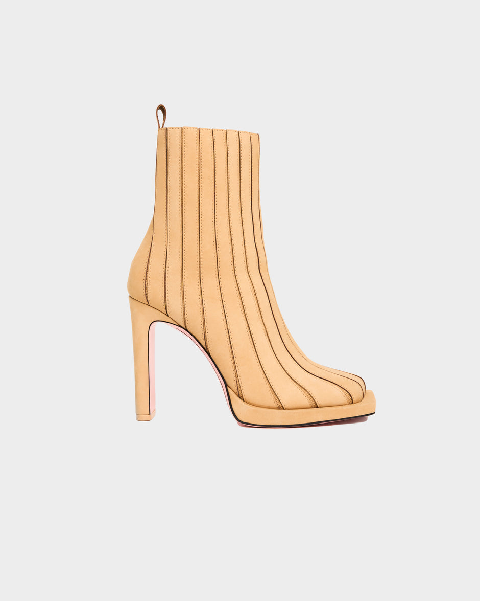 SizeInclusive Designer Footwear Sadi Studios